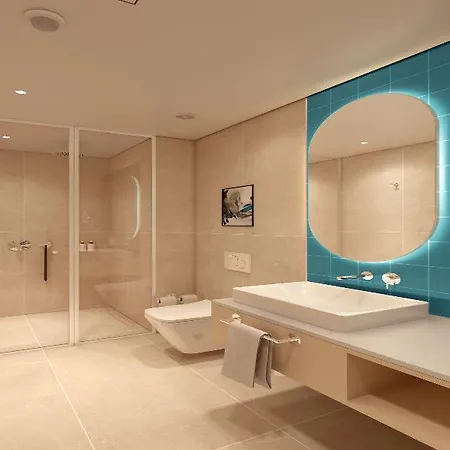 Hotel West By Ihg 5*