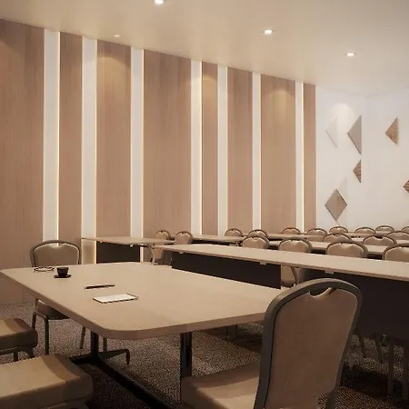 Hotel West By Ihg 5*