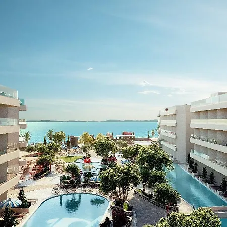 Hotel West By Ihg 5*
