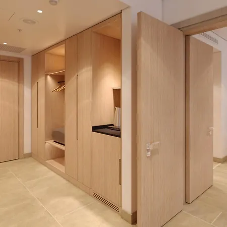 Hotel West By Ihg 5*