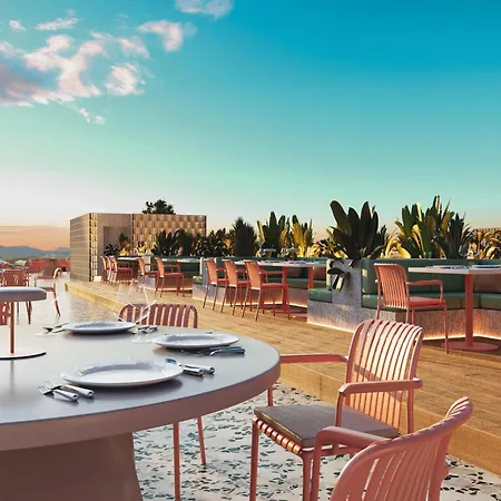 Hotel West By Ihg